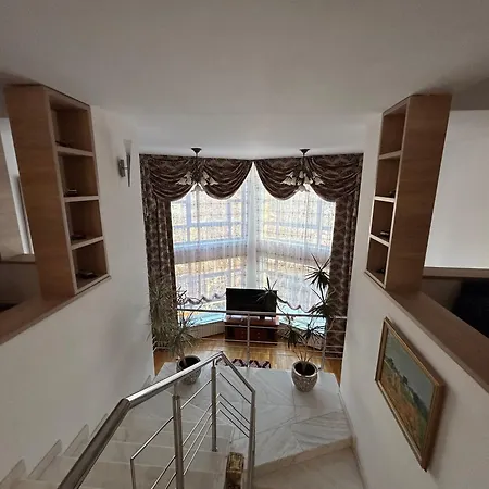 Belmont Drumul Poienii Вілла *